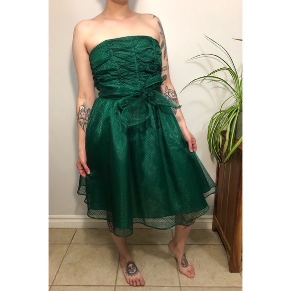 Retro green with black polka dots cocktail dress - Picture 3 of 3